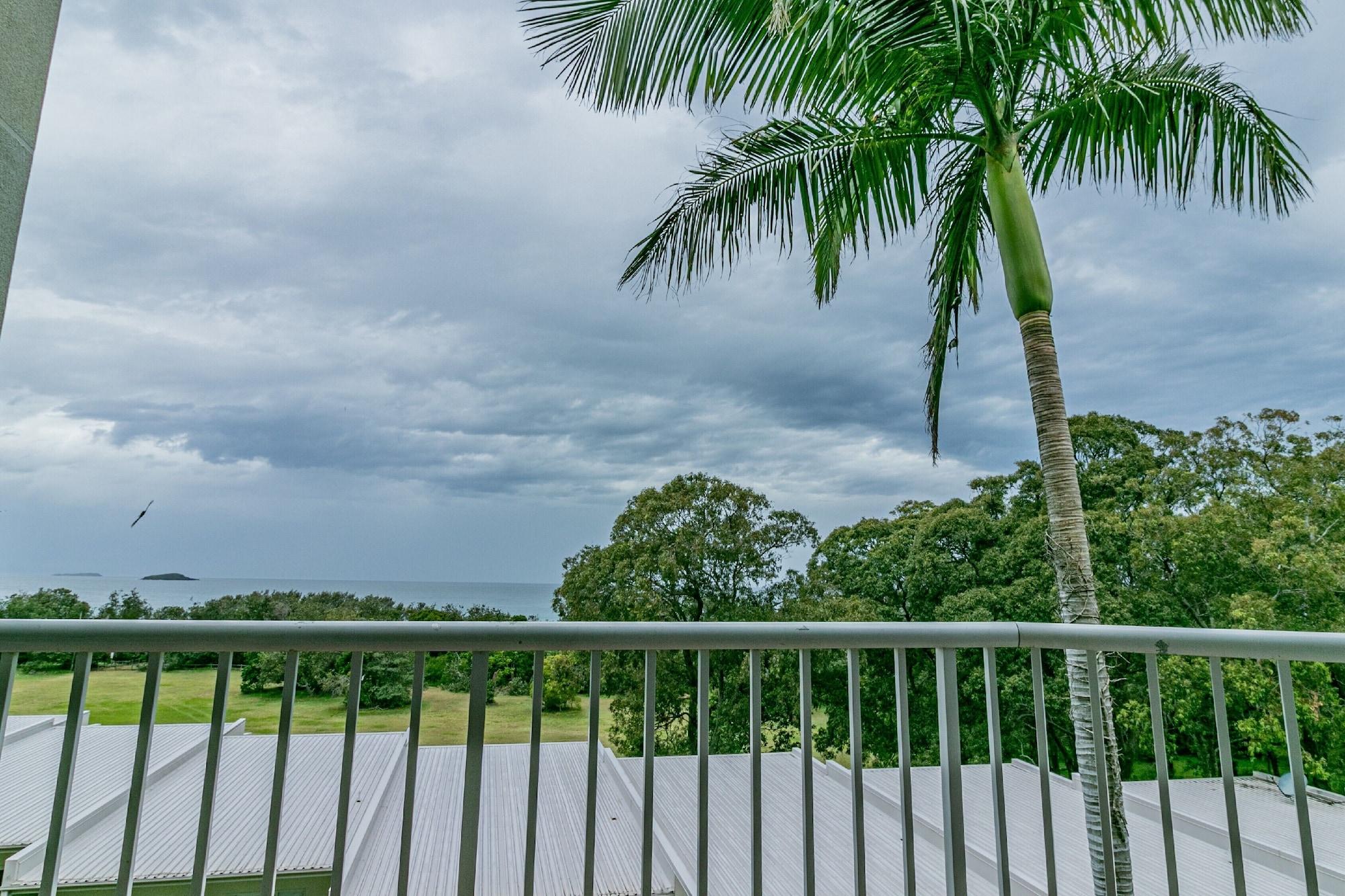 Absolute Beachfront Opal Cove Resort Korora Exterior foto