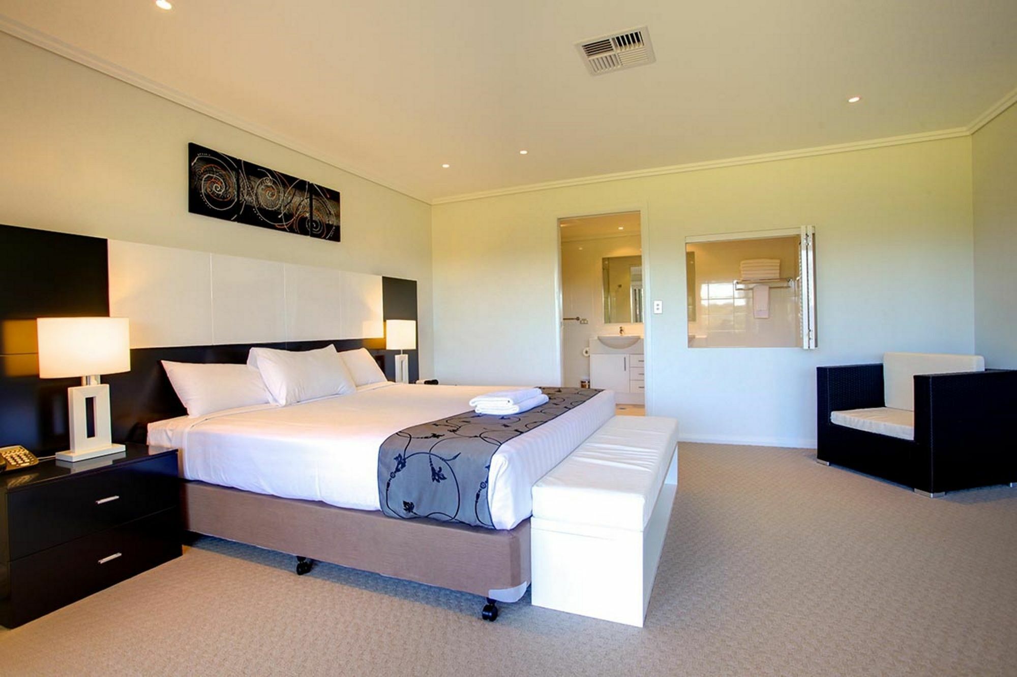 Absolute Beachfront Opal Cove Resort Korora Exterior foto